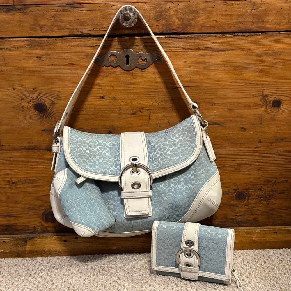 Coach Y2K Soho Signature Shoulder Bag Flap Purse